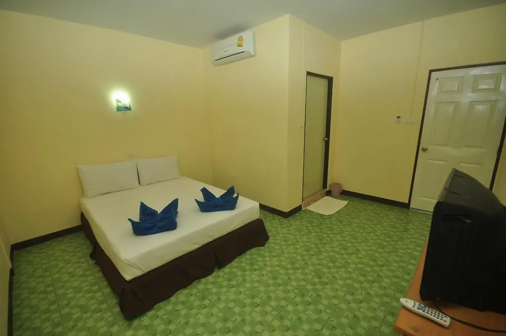 Sand Sea House Phi Phi Don Hostel